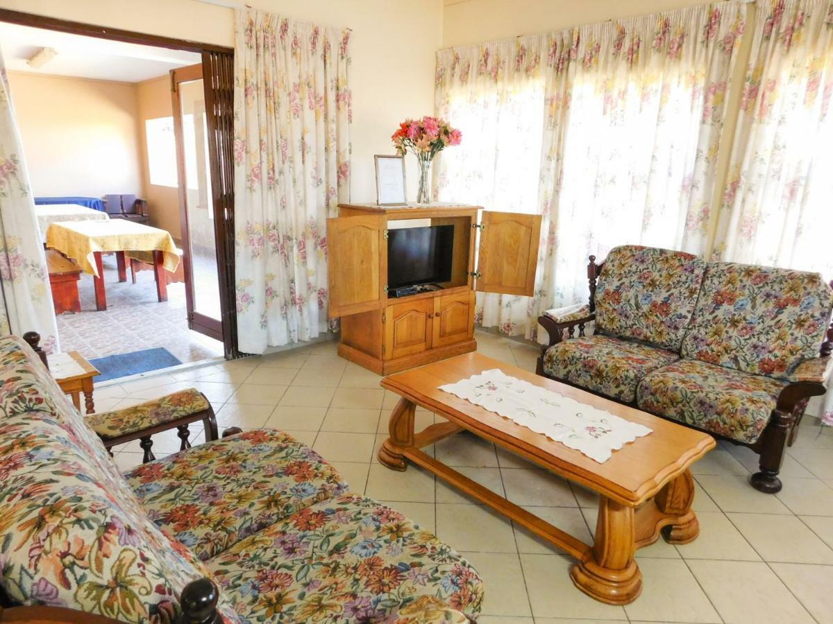 Mama Mia Cottages Oslo Beach Port Shepstone Bagian luar foto