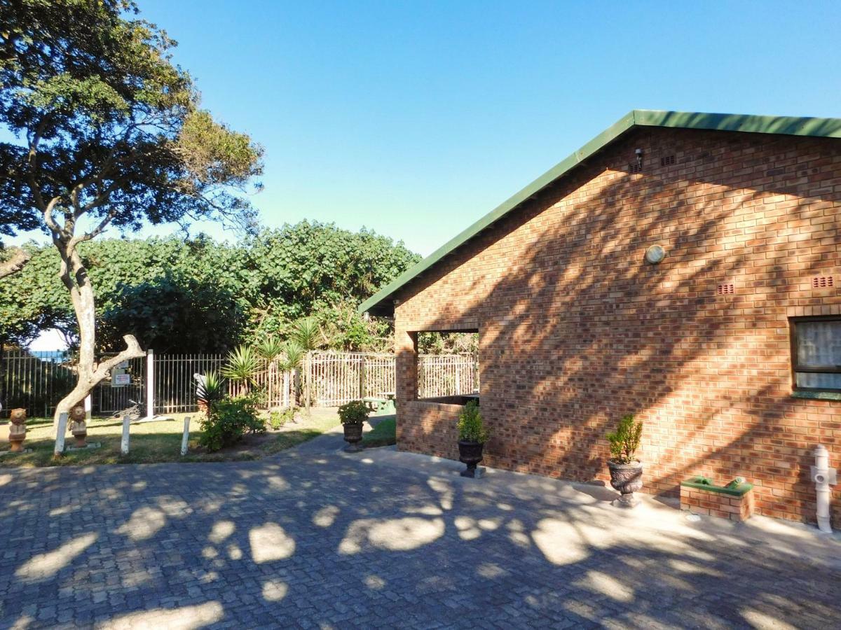 Mama Mia Cottages Oslo Beach Port Shepstone Bagian luar foto