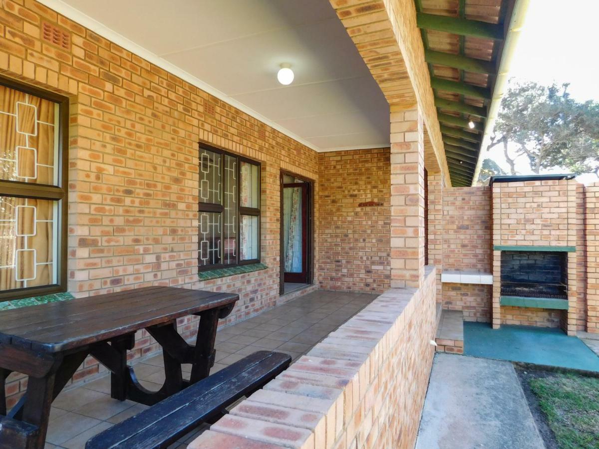Mama Mia Cottages Oslo Beach Port Shepstone Bagian luar foto