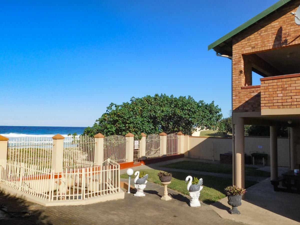 Mama Mia Cottages Oslo Beach Port Shepstone Bagian luar foto
