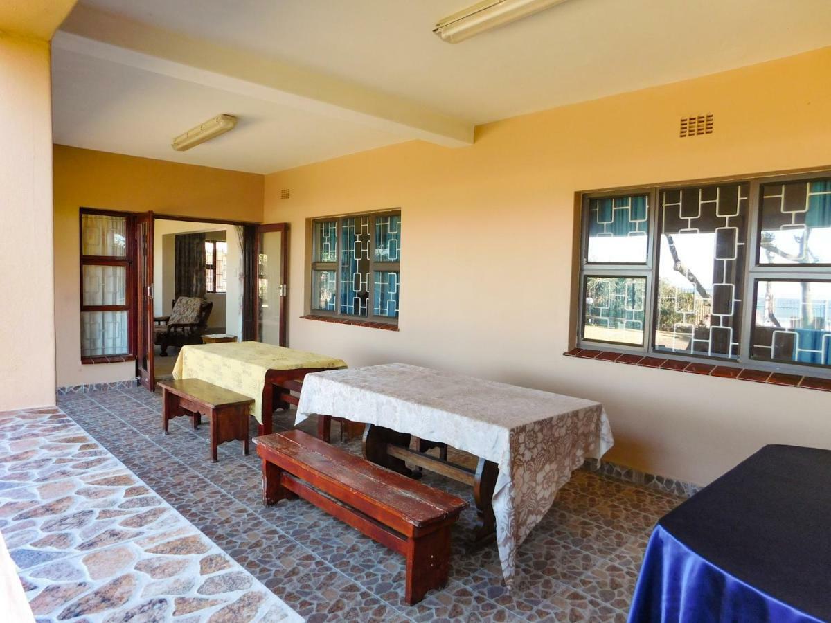 Mama Mia Cottages Oslo Beach Port Shepstone Bagian luar foto