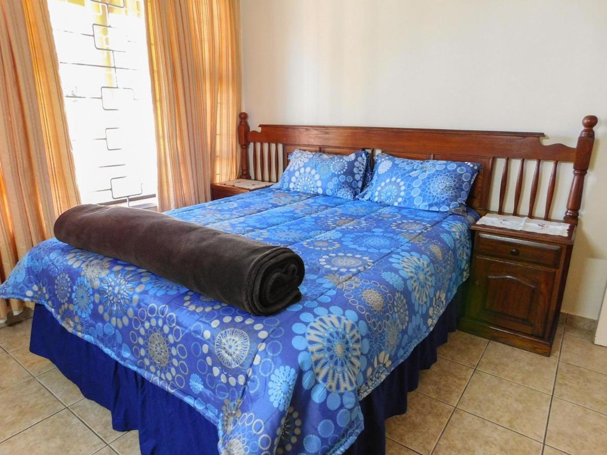 Mama Mia Cottages Oslo Beach Port Shepstone Bagian luar foto