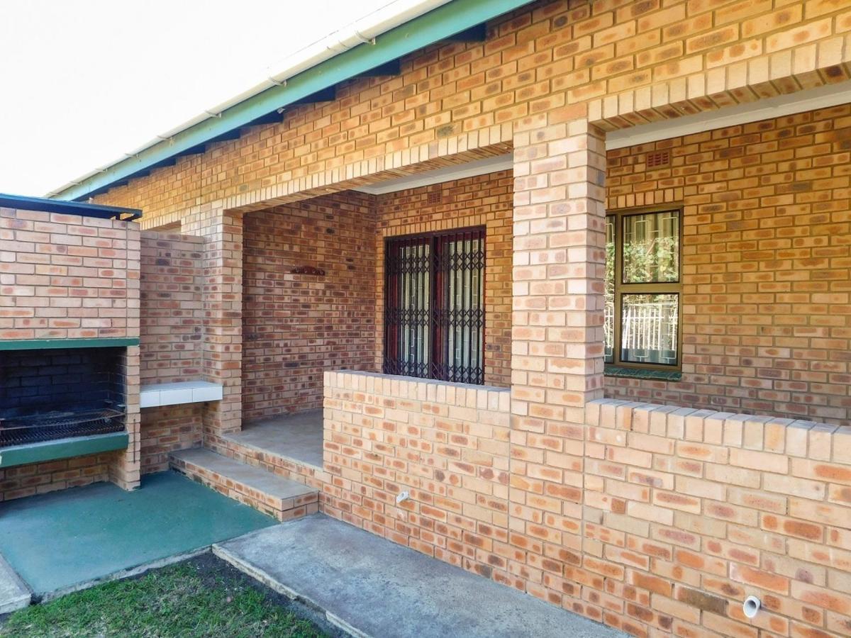 Mama Mia Cottages Oslo Beach Port Shepstone Bagian luar foto